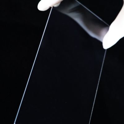 Guter Preis Hohe Festigkeit Ultra-Clear Aluminosilikat-Glasbleche DOL ≥ 500Mpa Für Mikroskop-Schieberegler 1300*1100mm Regelmäßige Größe Online
