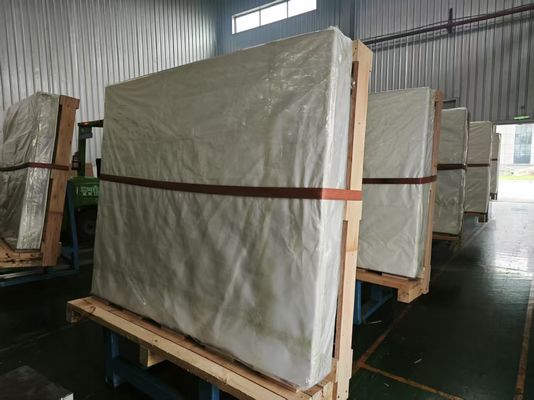 Ultrafeine Ultraweiße Glassubstrate im XXL-Format - geringer Defekt, hoher Ertrag